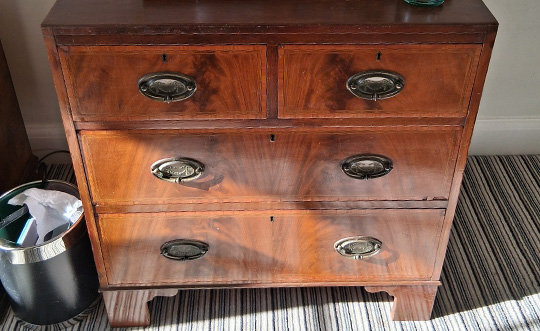 Chest of Drawers