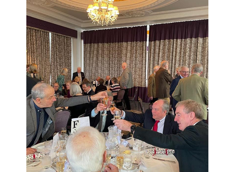 Seniors Christmas Lunch 7