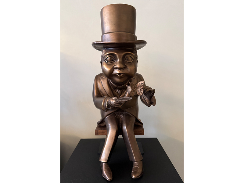 Gentleman statue Gallery