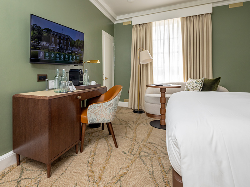 Room 9 WP 2 800×600