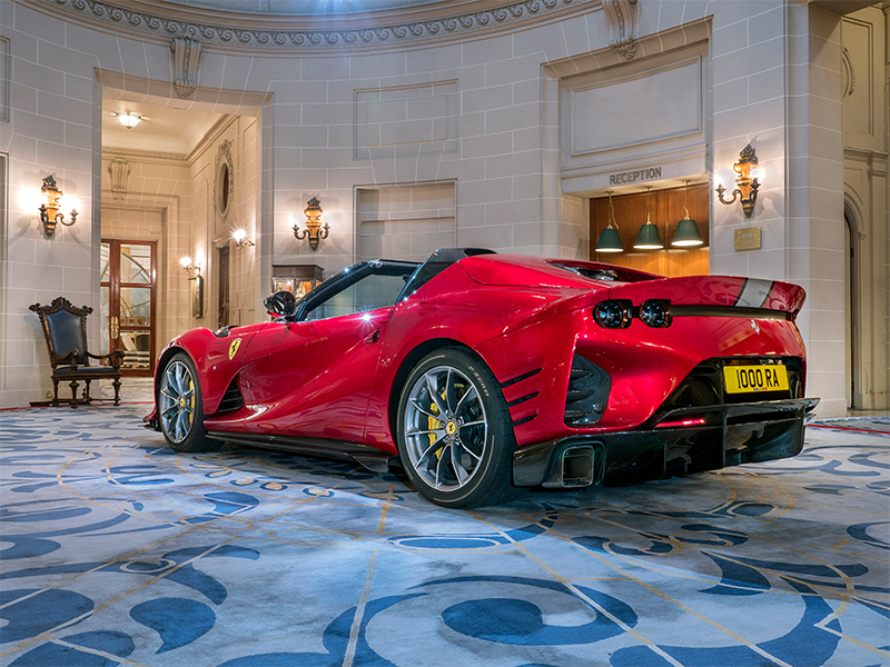 Ferrari 4