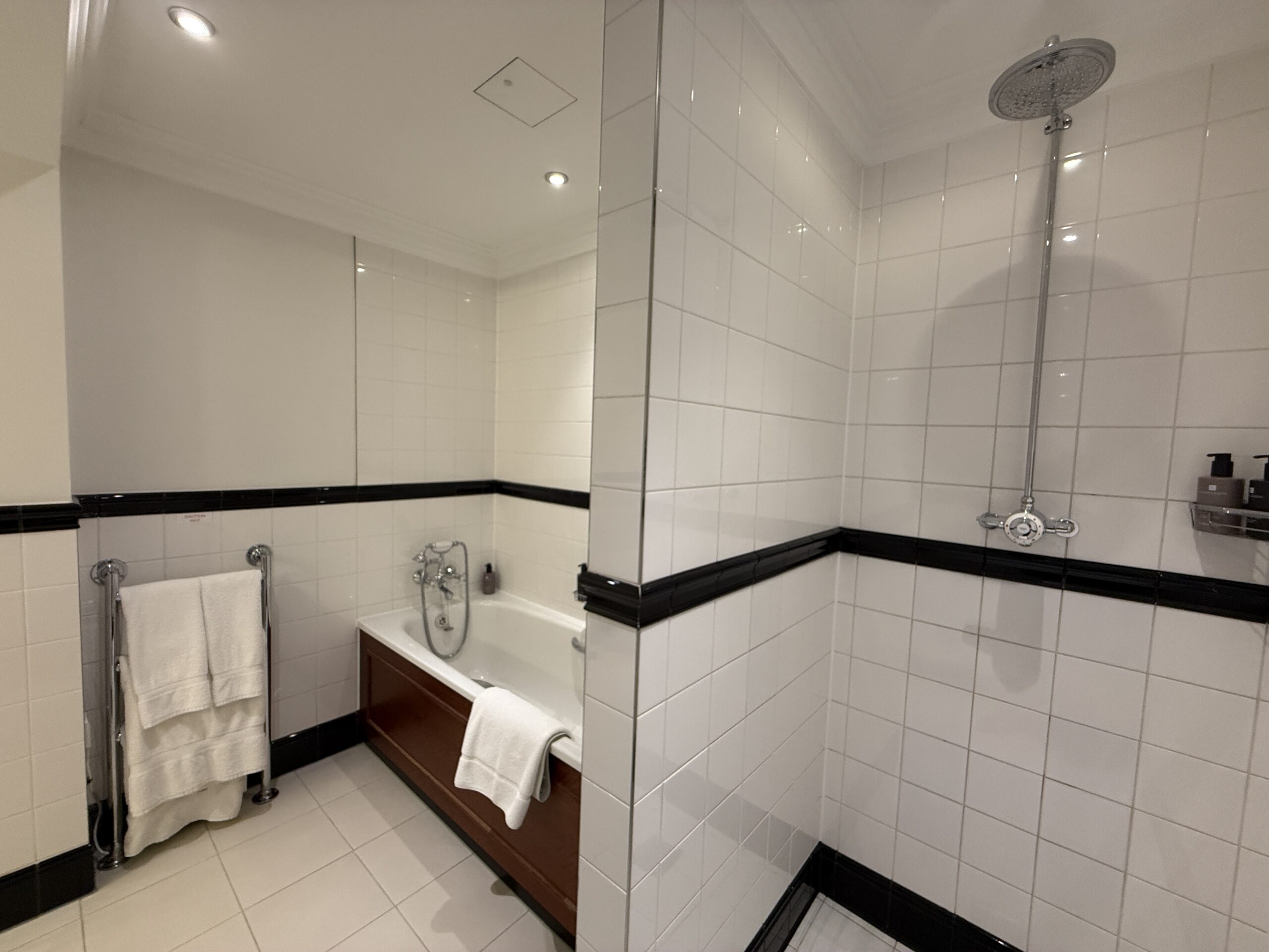 Studio-Suite-800_600-9.jpeg
